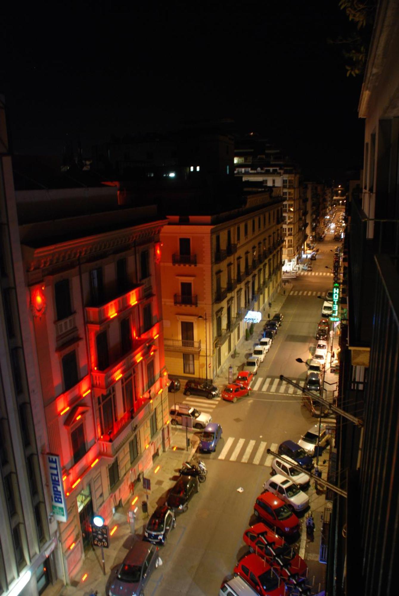 Maxim Acomodação com café da manhã Palermo Exterior foto